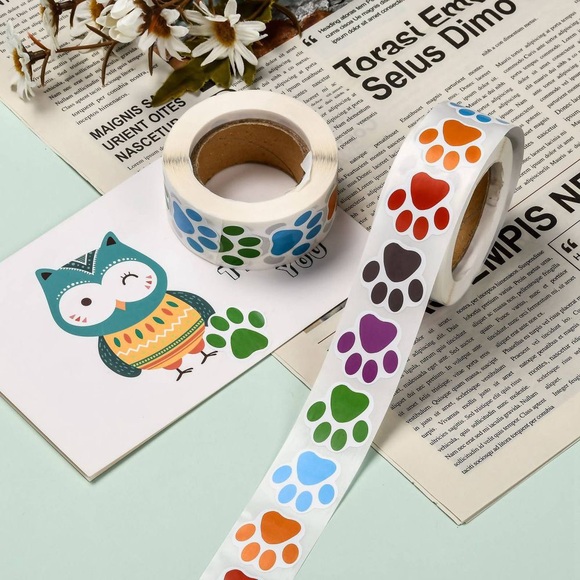 500 Colorful Paw Print Sticker Roll, Labels Wholesale - Picture 5 of 5